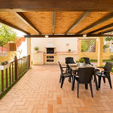 דירה With Garden, 100 Meters Away, Bbq And Ac *