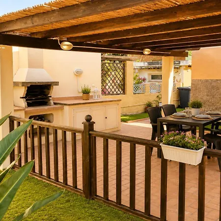 With Garden, 100 Meters Away, Bbq And Ac شقة غولفو أرانتْشي